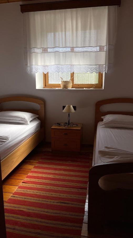 Ana Rest House Hostel Berat Exteriér fotografie