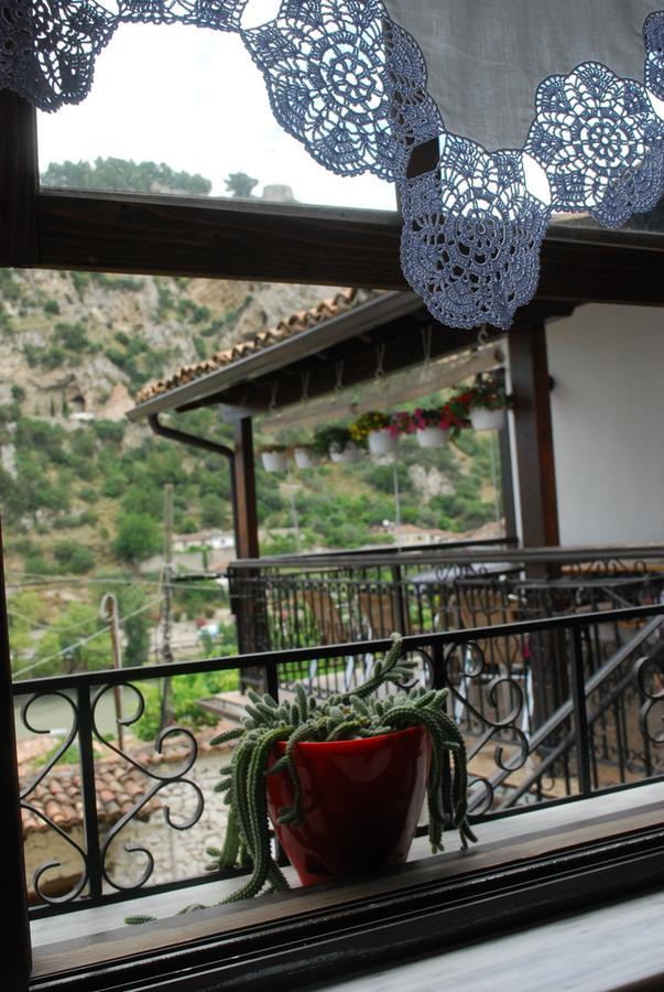 Ana Rest House Hostel Berat Exteriér fotografie